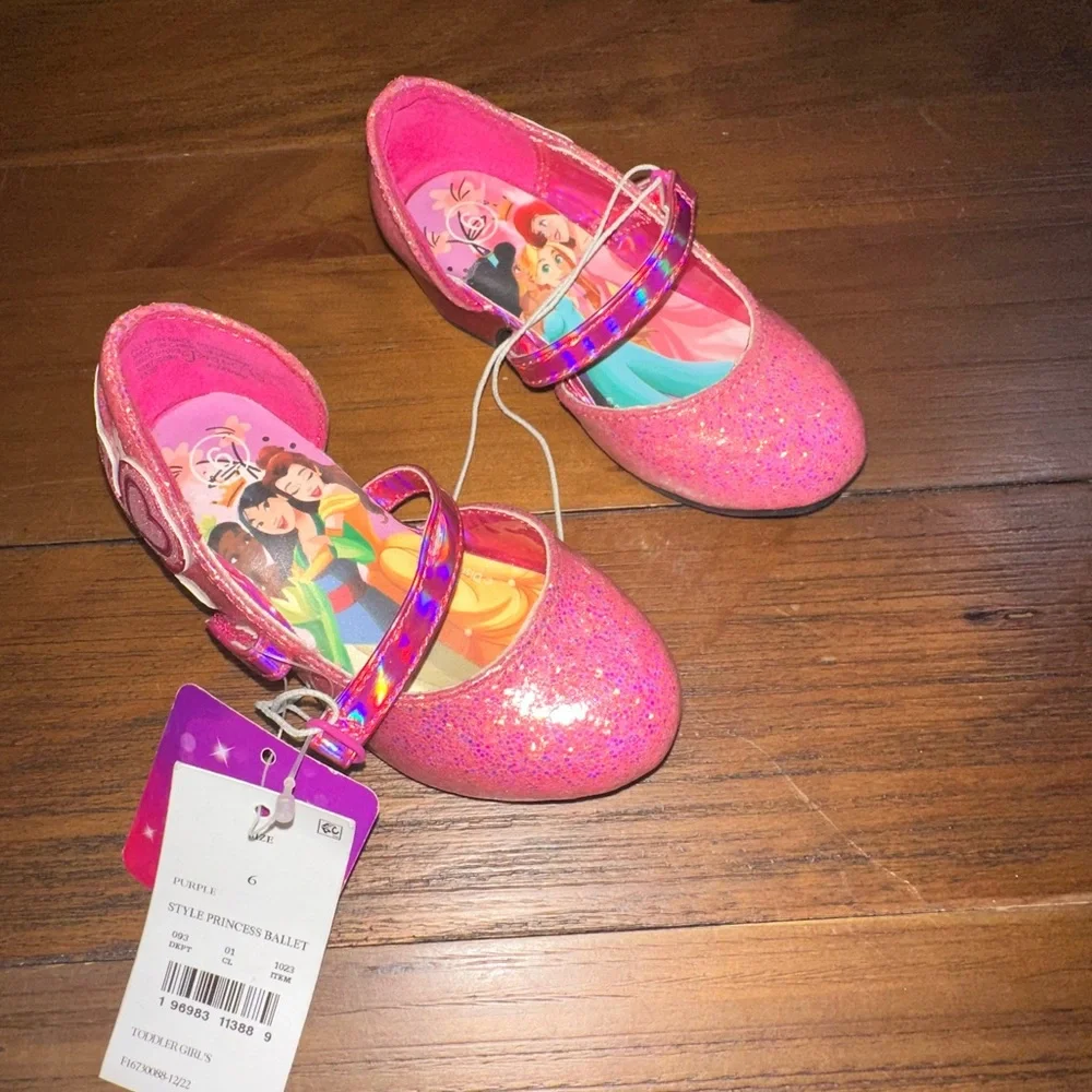 Disney‎ Princess shoes size 6 NWT